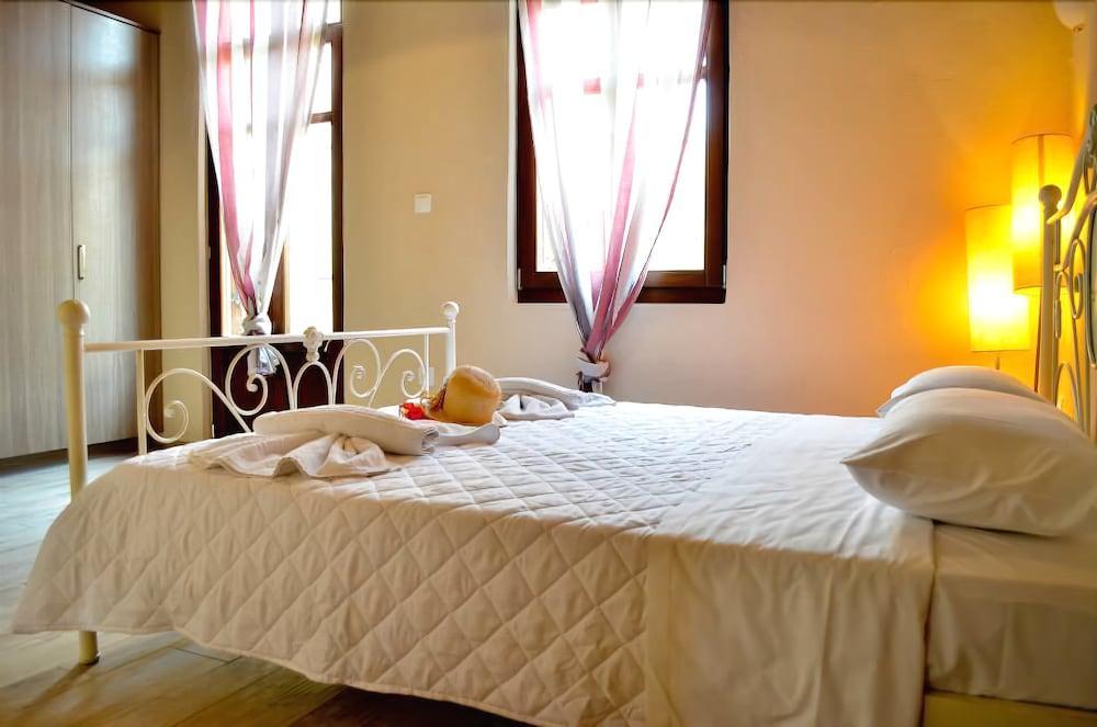 Asikiko Suites Ρέθυμνο Εξωτερικό φωτογραφία