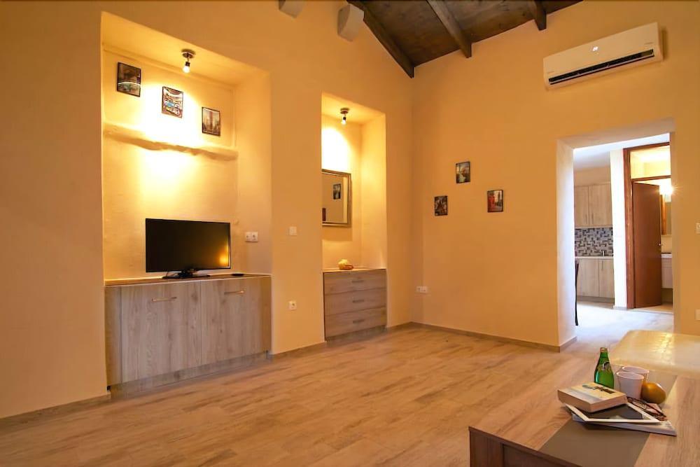 Asikiko Suites Ρέθυμνο Εξωτερικό φωτογραφία