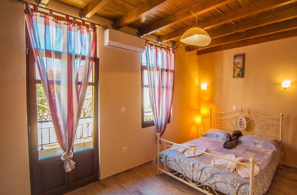 Asikiko Suites Ρέθυμνο Δωμάτιο φωτογραφία